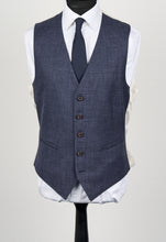 Load image into Gallery viewer, New Suitsupply Lazio Navy Check Wool, Silk and Linen 3 Piece Suit - Size 46R