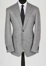 Load image into Gallery viewer, New SUITREVIEW Elmhurst Off White Storm Gray Check Wool and Silk Suit - Size 44R (Other Sizes Special Order)