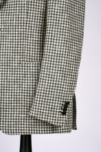 Load image into Gallery viewer, New SUITREVIEW Elmhurst Jade Green Houndstooth Wool, Alpaca, Linen Half Lined Blazer - Size 38R and 42R