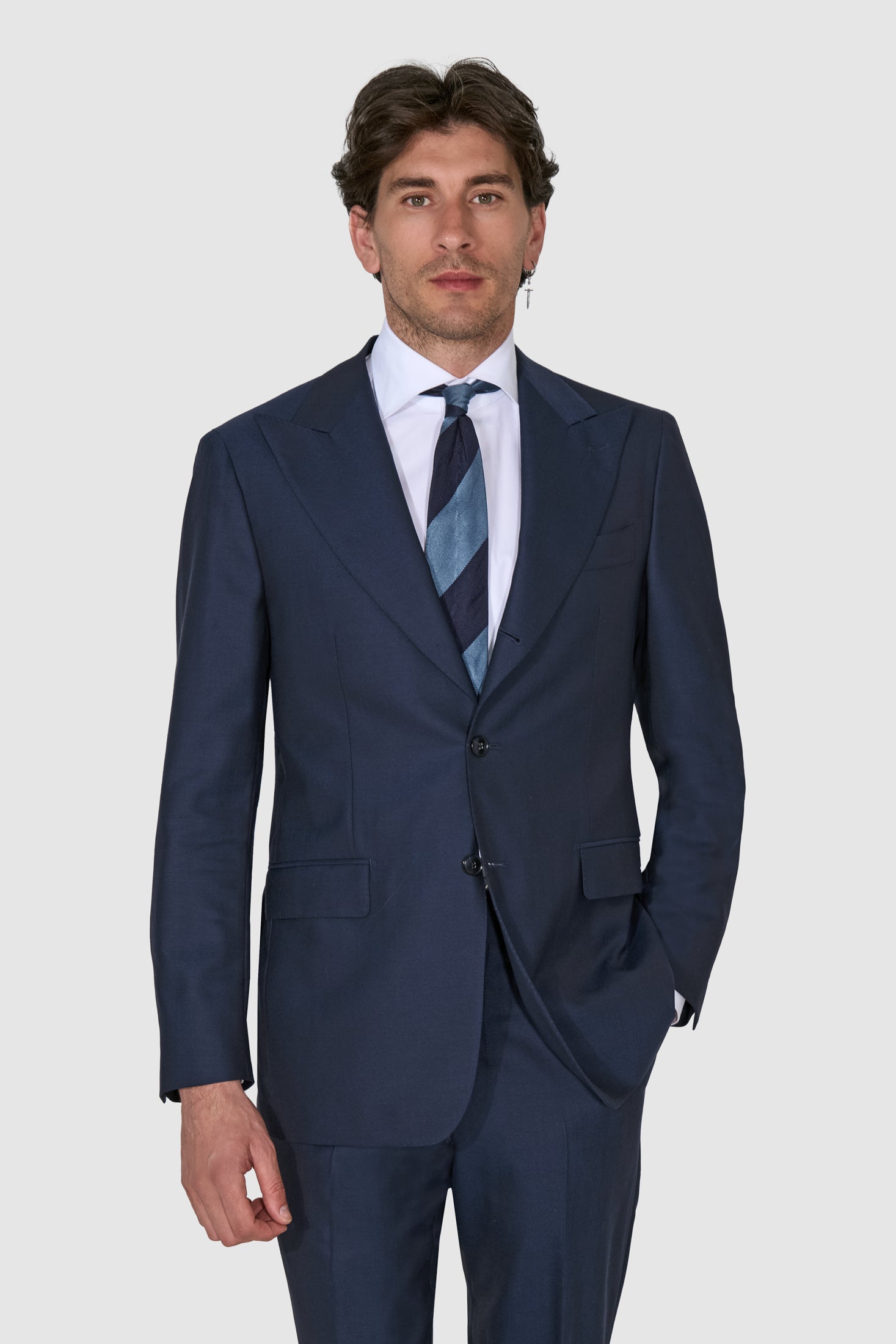 New SUITREVIEW Elmhurst Prussian Blue Pure Wool Traveller Peak Lapel Suit -  Size 36S